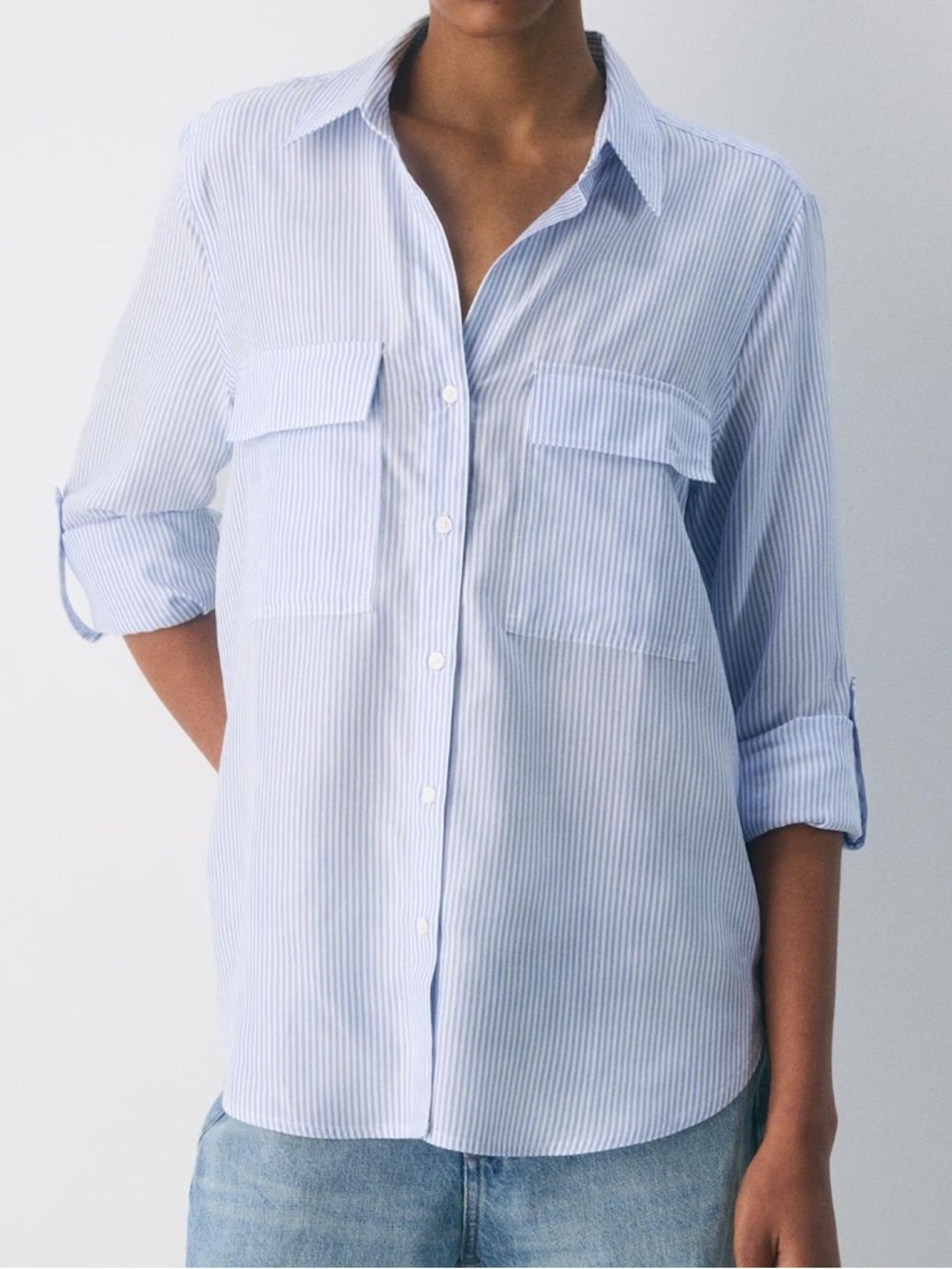 Aritzia Babaton Light Blue Pinstripe Button-Up Shirt Size Small